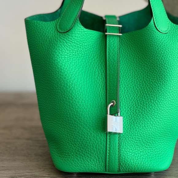 BNIB BEAUTIFUL HERMES VERTE COMIC PICOTIN 18 - Picture 3 of 3